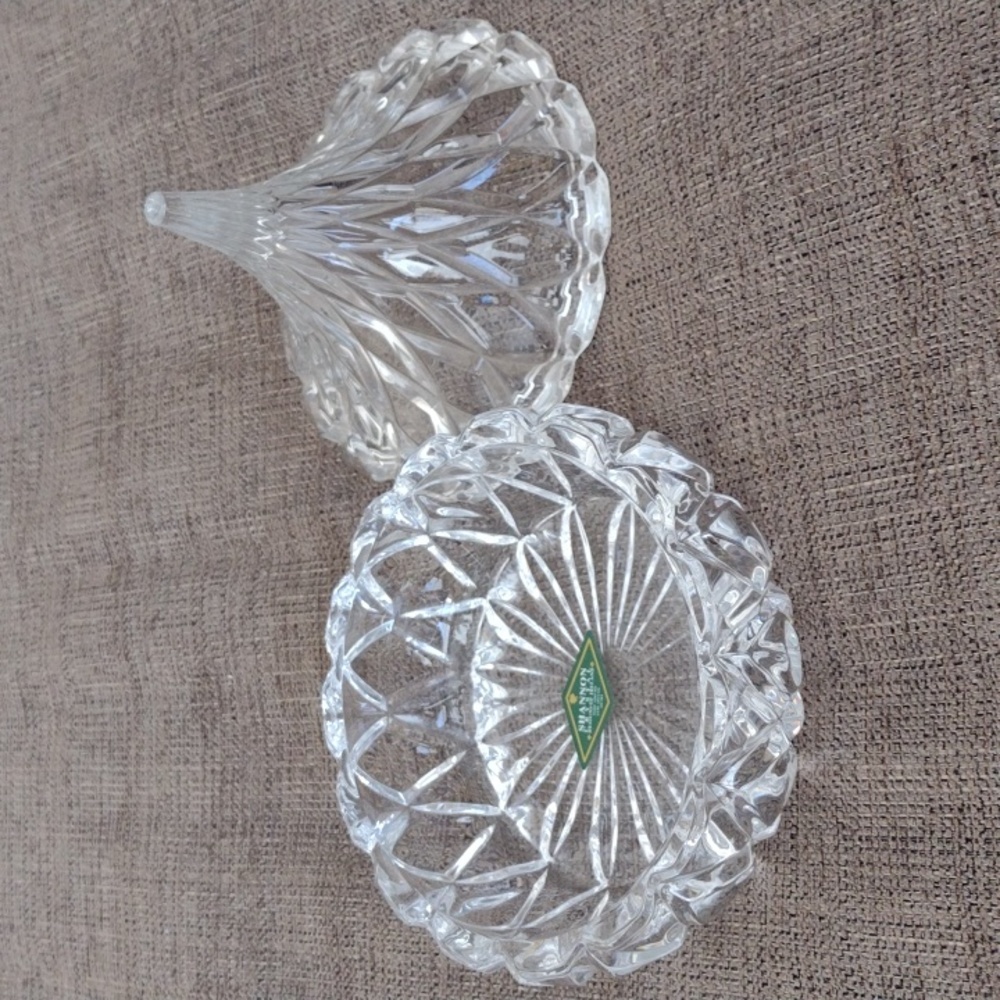New with Tag Lovely Hand Crafted Shannon Crystal Bowl/ "Hershey Kiss"